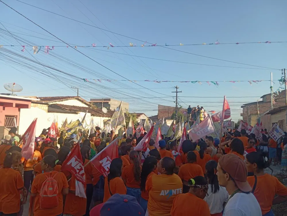 Caminhada e Carreata da Vitória finalizam a campanha de Neto Guerrieri em Eunápolis.