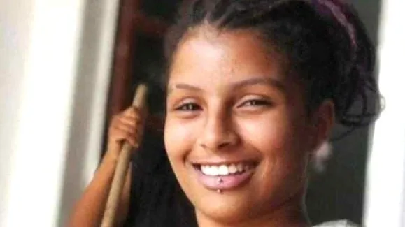 Grávida morre ao tentar proteger irmão autista durante abordagem da PM