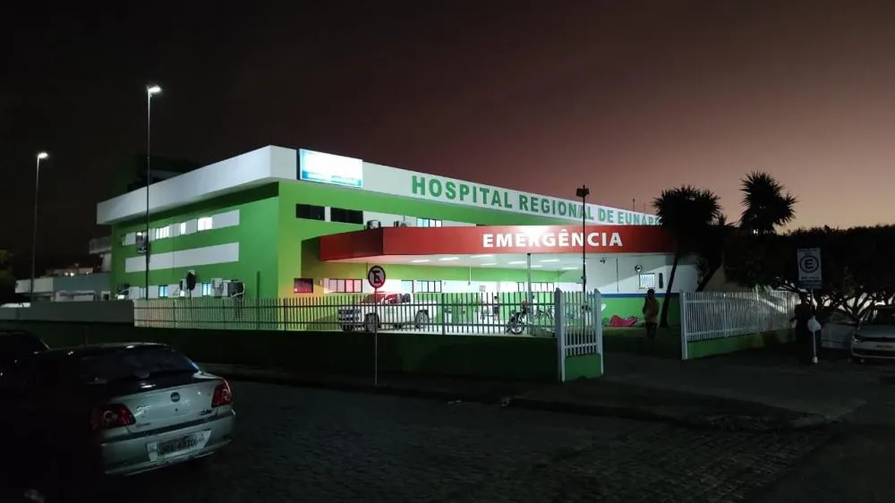 Ataque a tiros deixa homem em estado grave em barbearia de Eunápolis